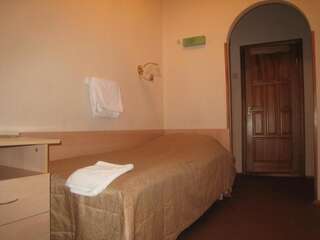Гостиница Гостиница Колос Самара Бюджетный одноместный номер с общей ванной комнатой-4
